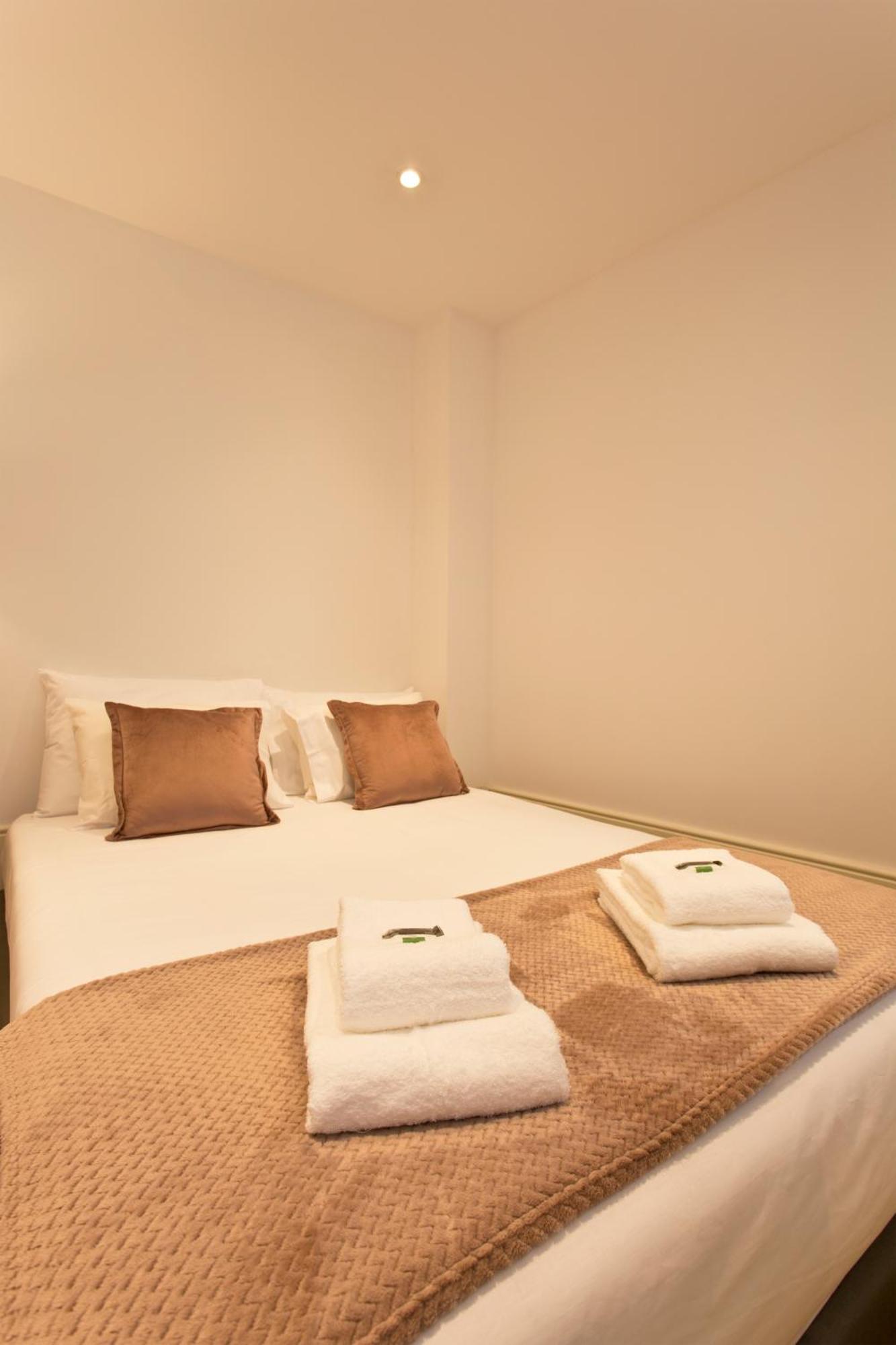 Fine Art Apartments City Center Porto Zimmer foto